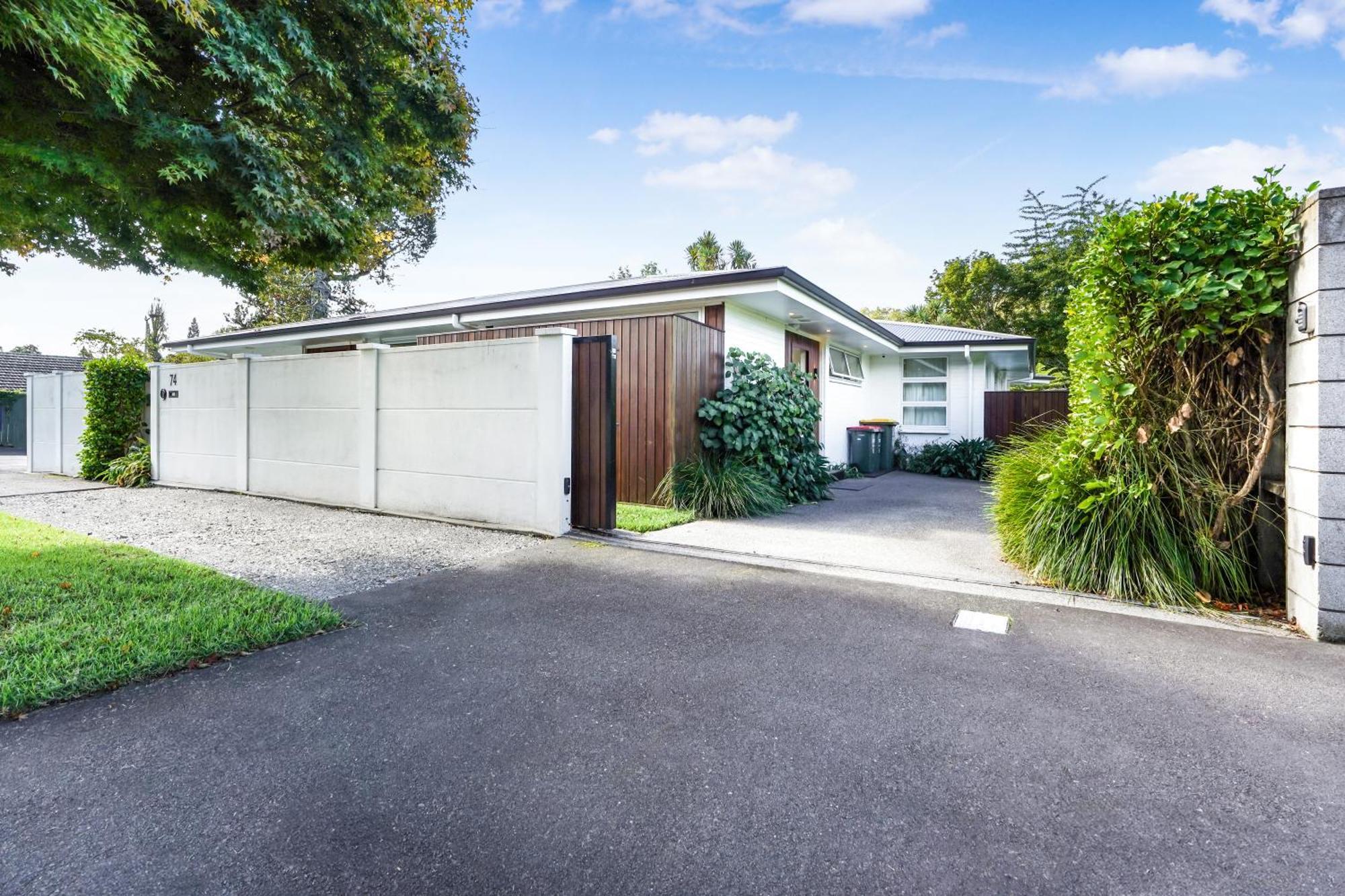 River View Retreat, Luxury & Central - By Kosh Bnb Hamilton Exteriör bild